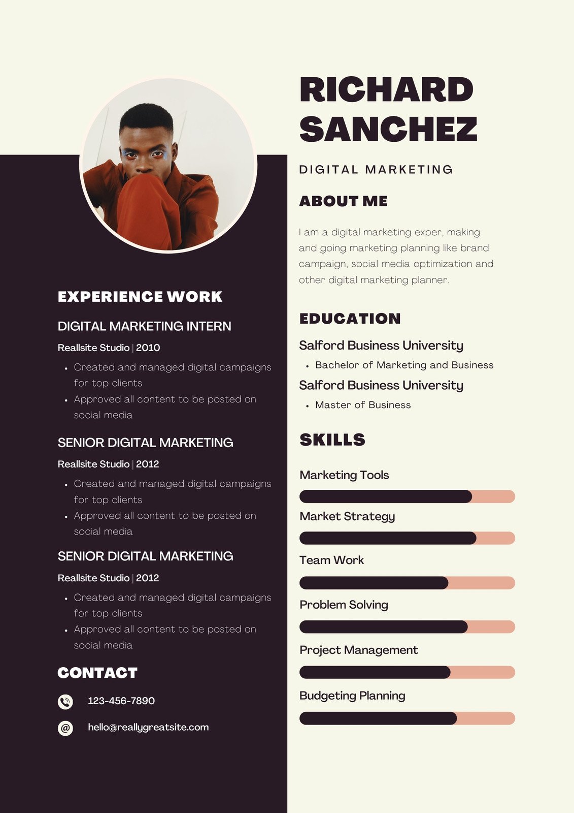 Page 14 - Free, beautiful modern resume templates to customize | Canva