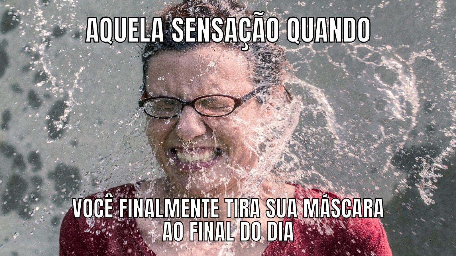 Criar vídeos de memes grátis - Canva