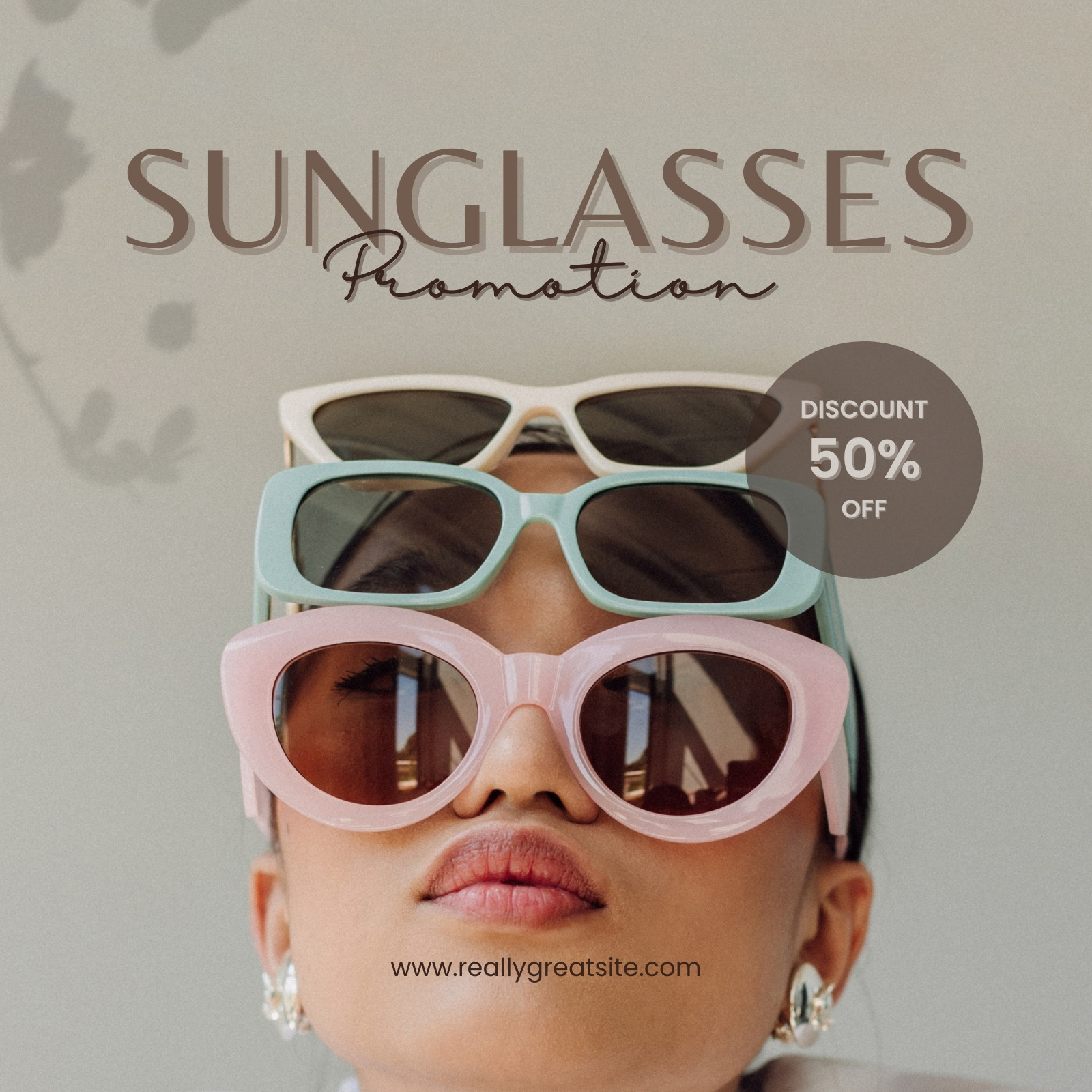 Eyeglass advertisement online