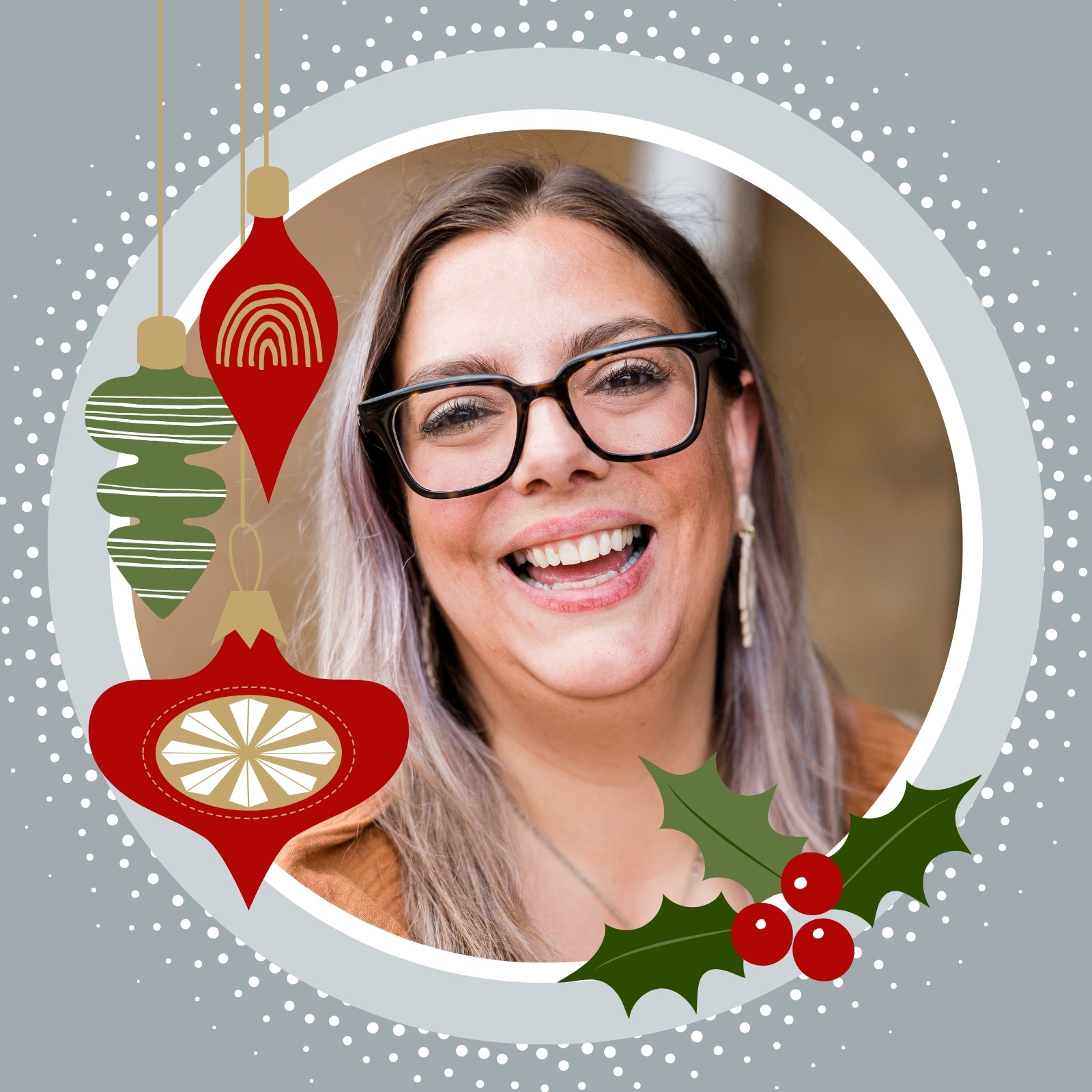 https://marketplace.canva.com/EAFyS0d1VXk/2/0/1600w/canva-gray-red-cute-photo-frame-christmas-facebook-profile-picture-8VJ7M47ytdQ.jpg