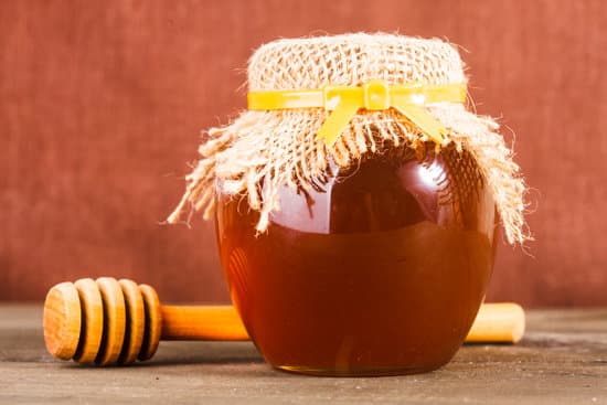 Honey in Jar - Photos by Canva