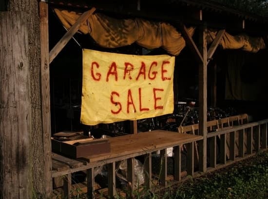 Vintage Garage Sale Corner Photos By Canva