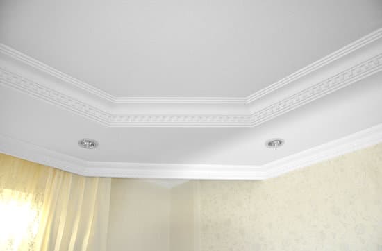 Ceiling Moldings In The Interior Detail Of Intricate Corner