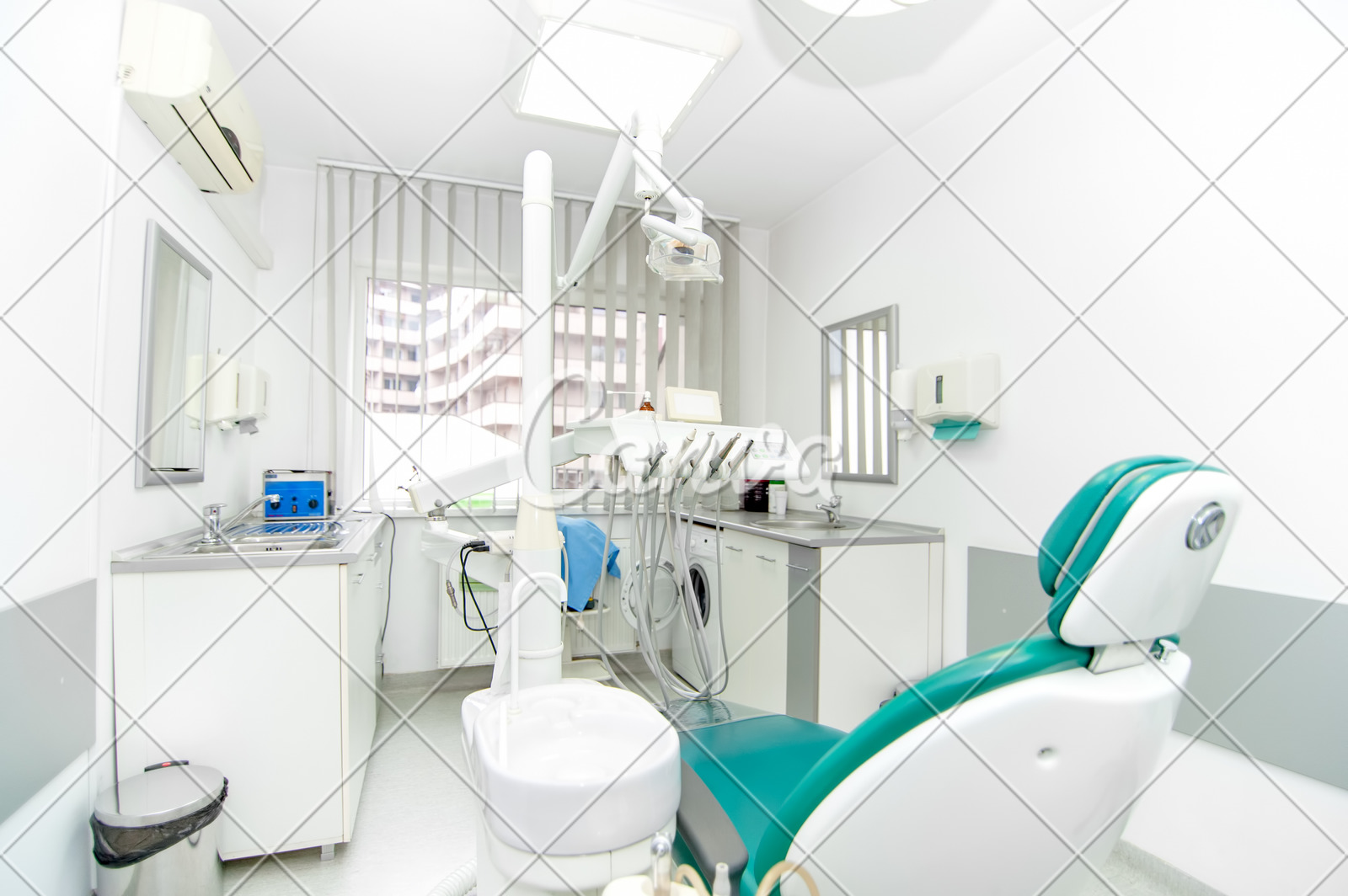 Dental Clinic Interior Design With Working Tools And