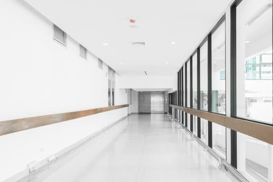 Empty Hallway In The Modern Hospital Photos By Canva