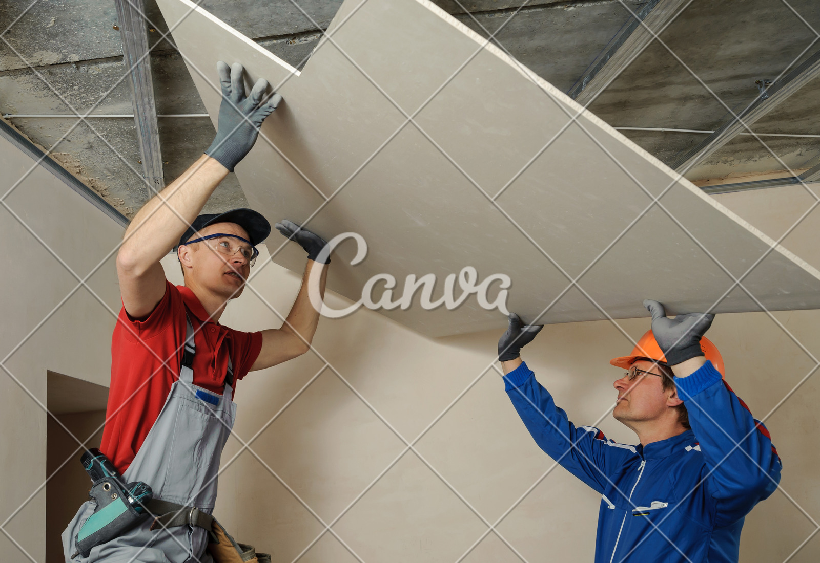 Drywall Installers Photos By Canva