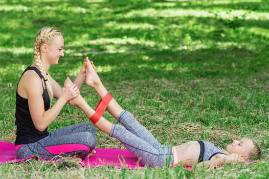 Mom Trains Daughters Legs By Fitness Gum Photos By Canva