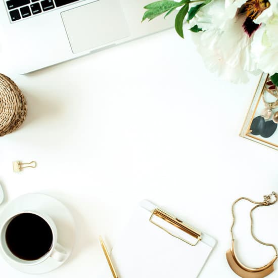 Feminine Home Office Desk Workspace - Photos by Canva